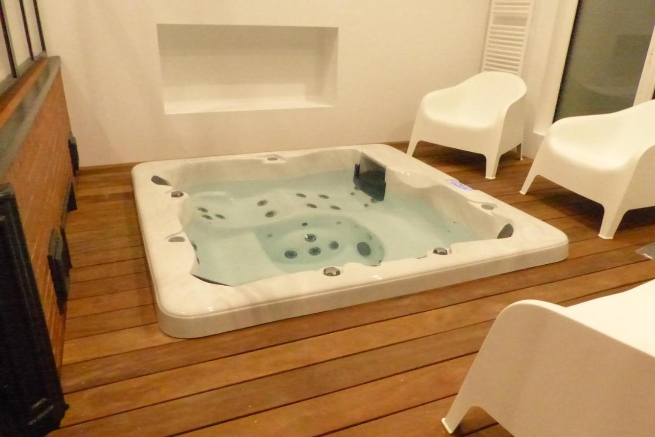 L'Alambic De L'Estuaire Bed & Breakfast Saint-Fort-sur-Gironde Bagian luar foto