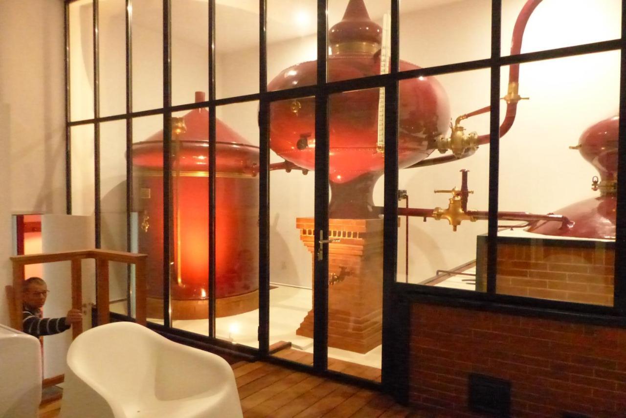L'Alambic De L'Estuaire Bed & Breakfast Saint-Fort-sur-Gironde Bagian luar foto